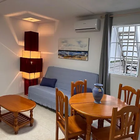 La Vela Playa 4 Apartment *